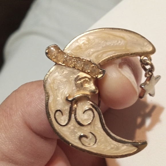 Crescent Moon Brooch With Dangling Star Enameled Vintage Man In The Moon - Picture 5 of 5